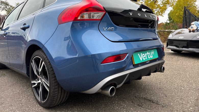 Volvo V40 T3 [152] R DESIGN Edition 5dr Geartronic Petrol Hatchback